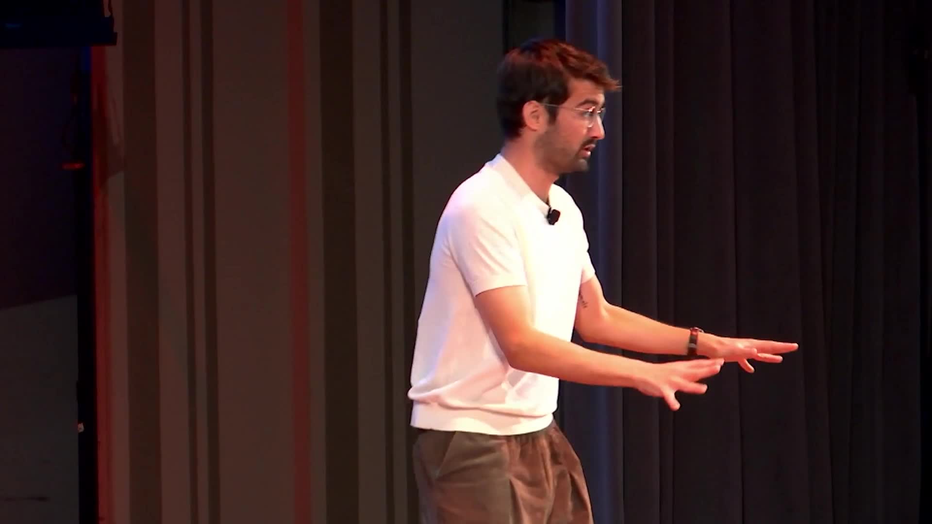 Ted Talks - How Social Media Shapes Your Language